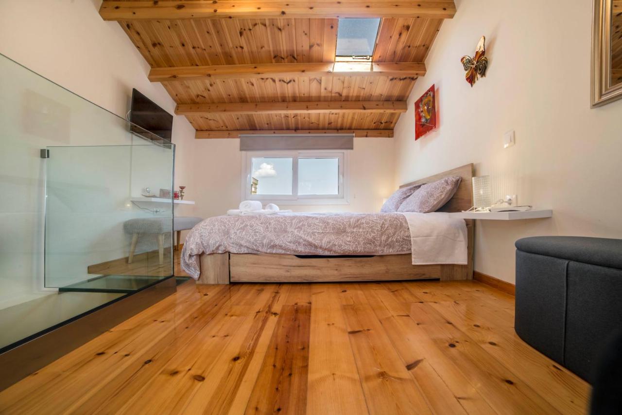 Chrisavgi's Luxury House